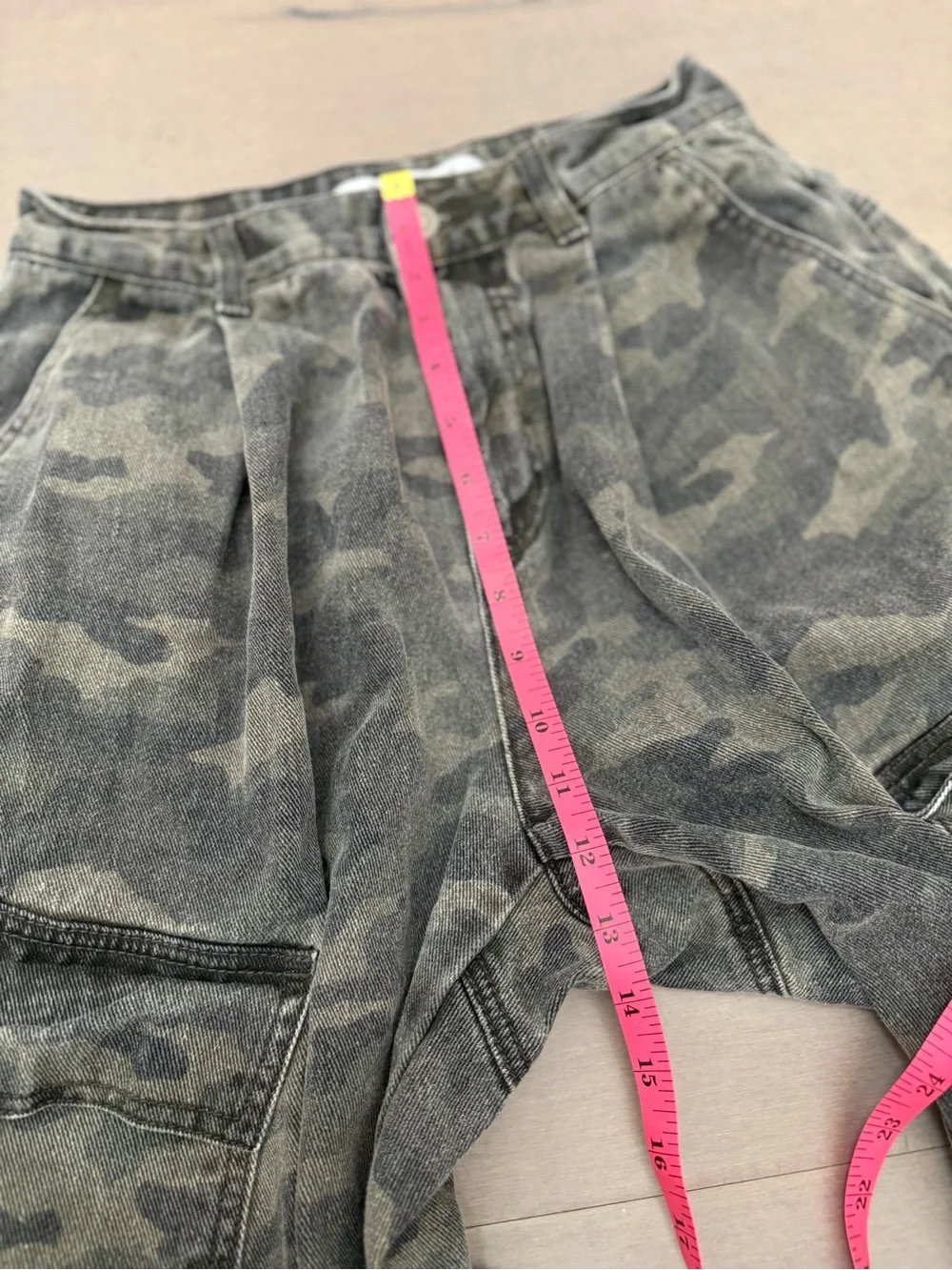 Men's Camo Cargo Pants - Olive Green